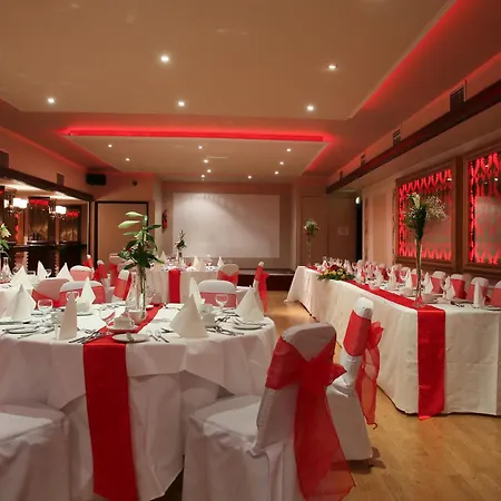 The Carraig Carrick-on-Suir